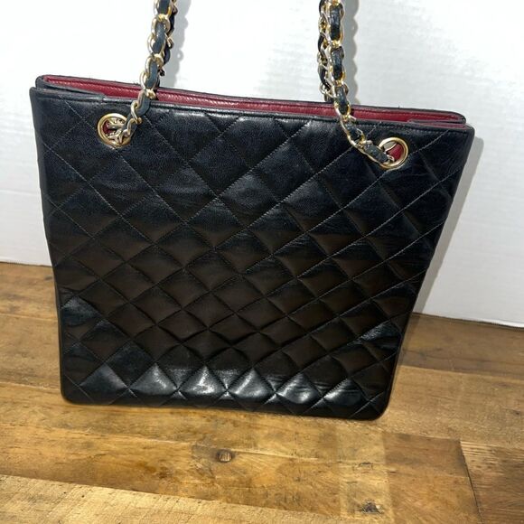 Chanel Leather Tote  - Picture 12 of 14